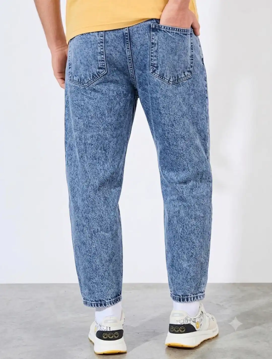 MOM FIT JEANS 