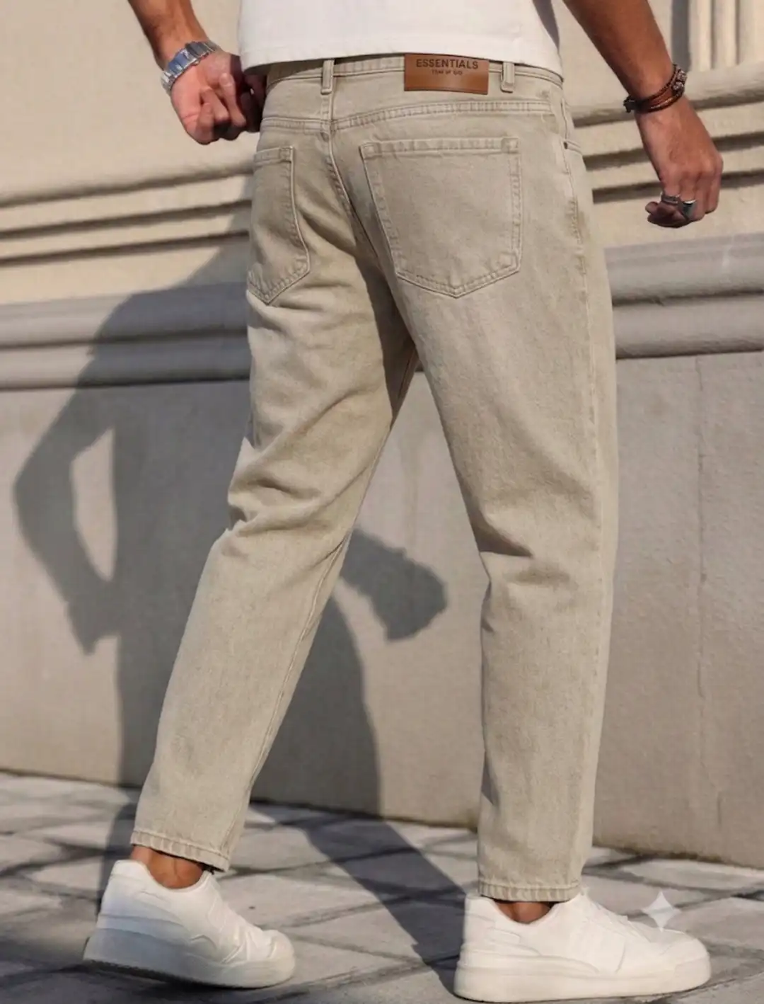 MOM FIT JEANS 