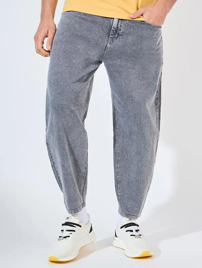 MOM FIT JEANS 