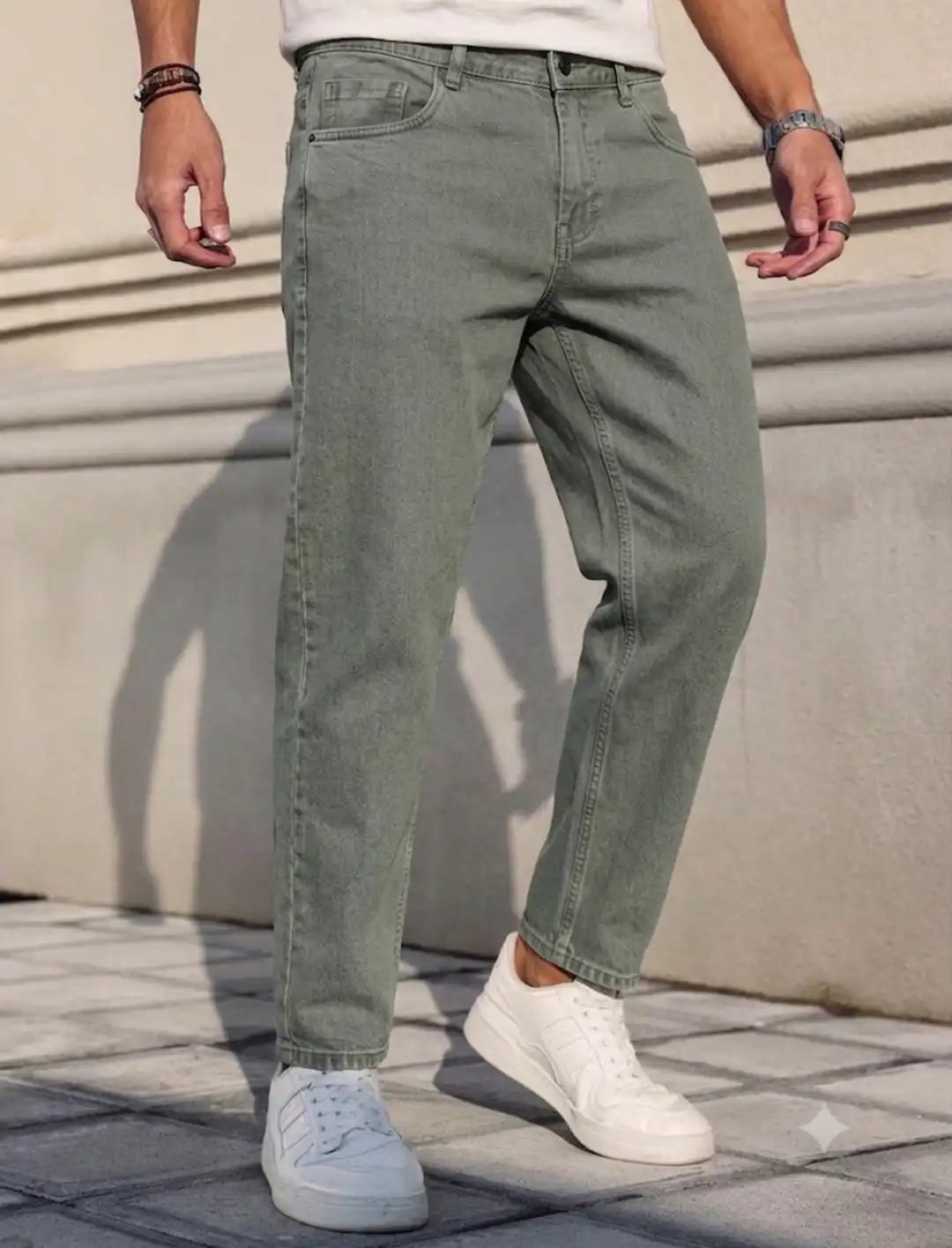 MOM FIT JEANS 