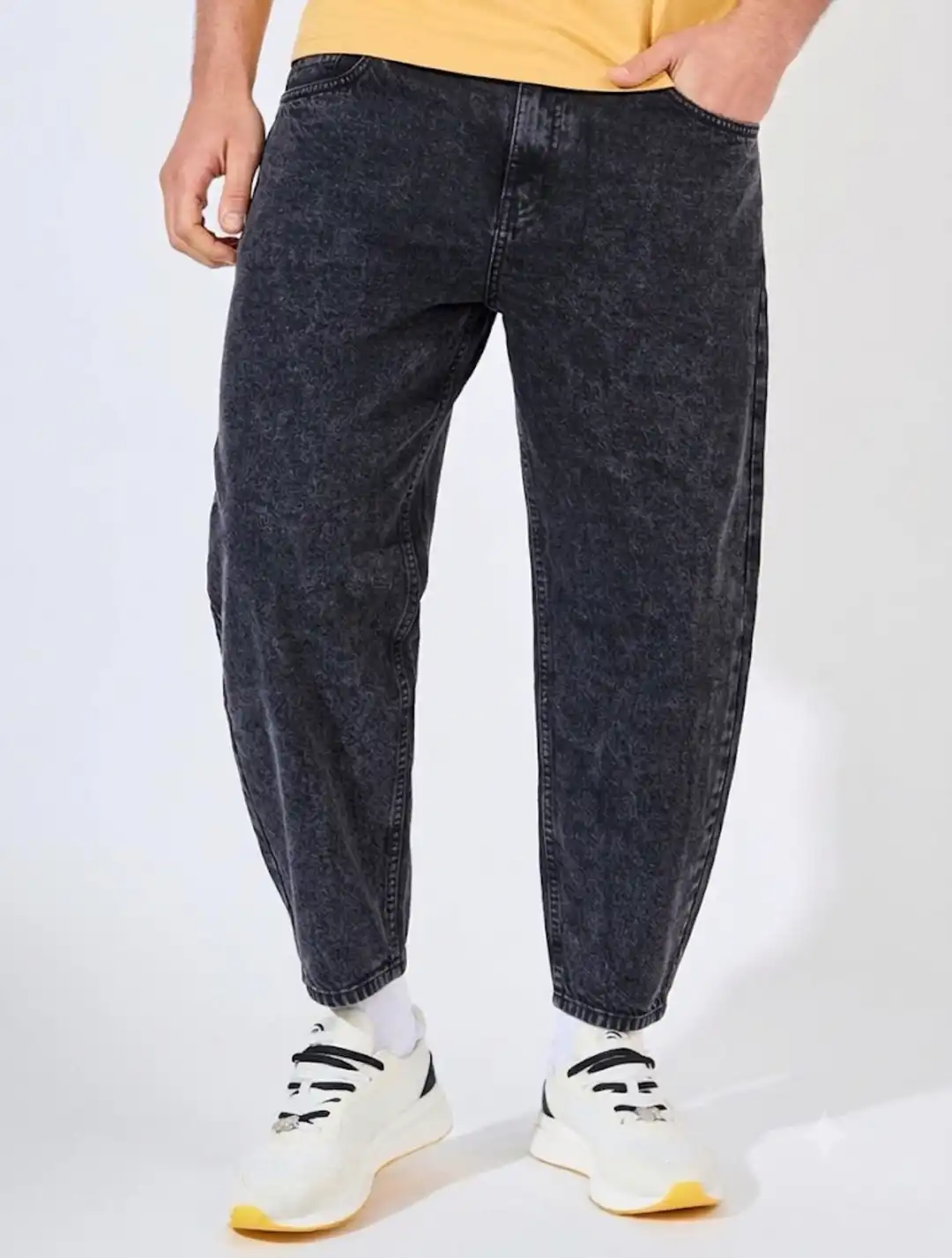 MOM FIT JEANS 