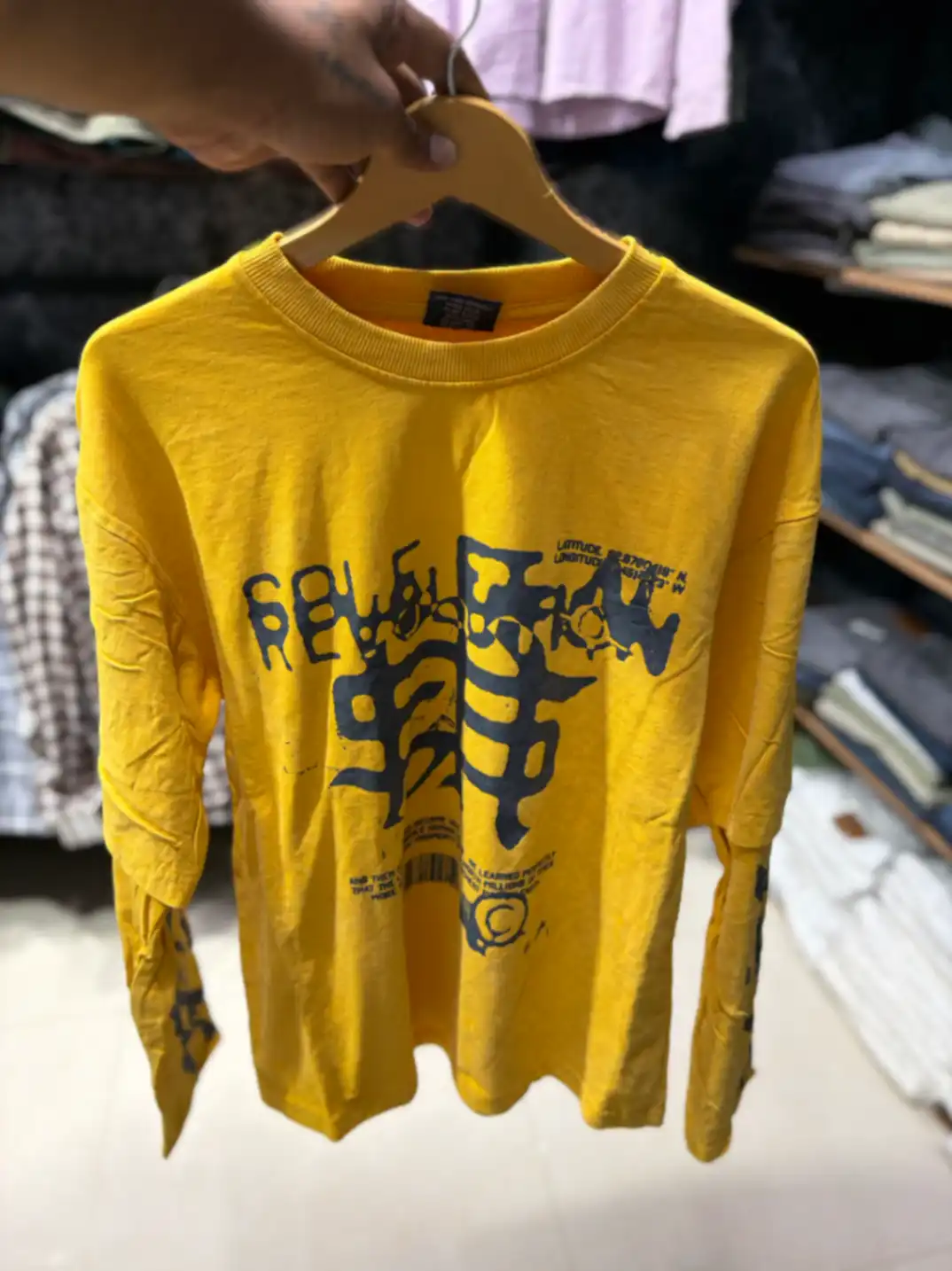 FULL HAND T-SHIRT