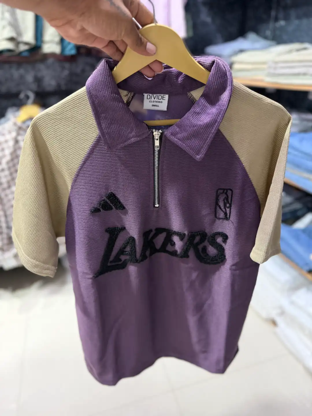5 sleeve T-Shirt