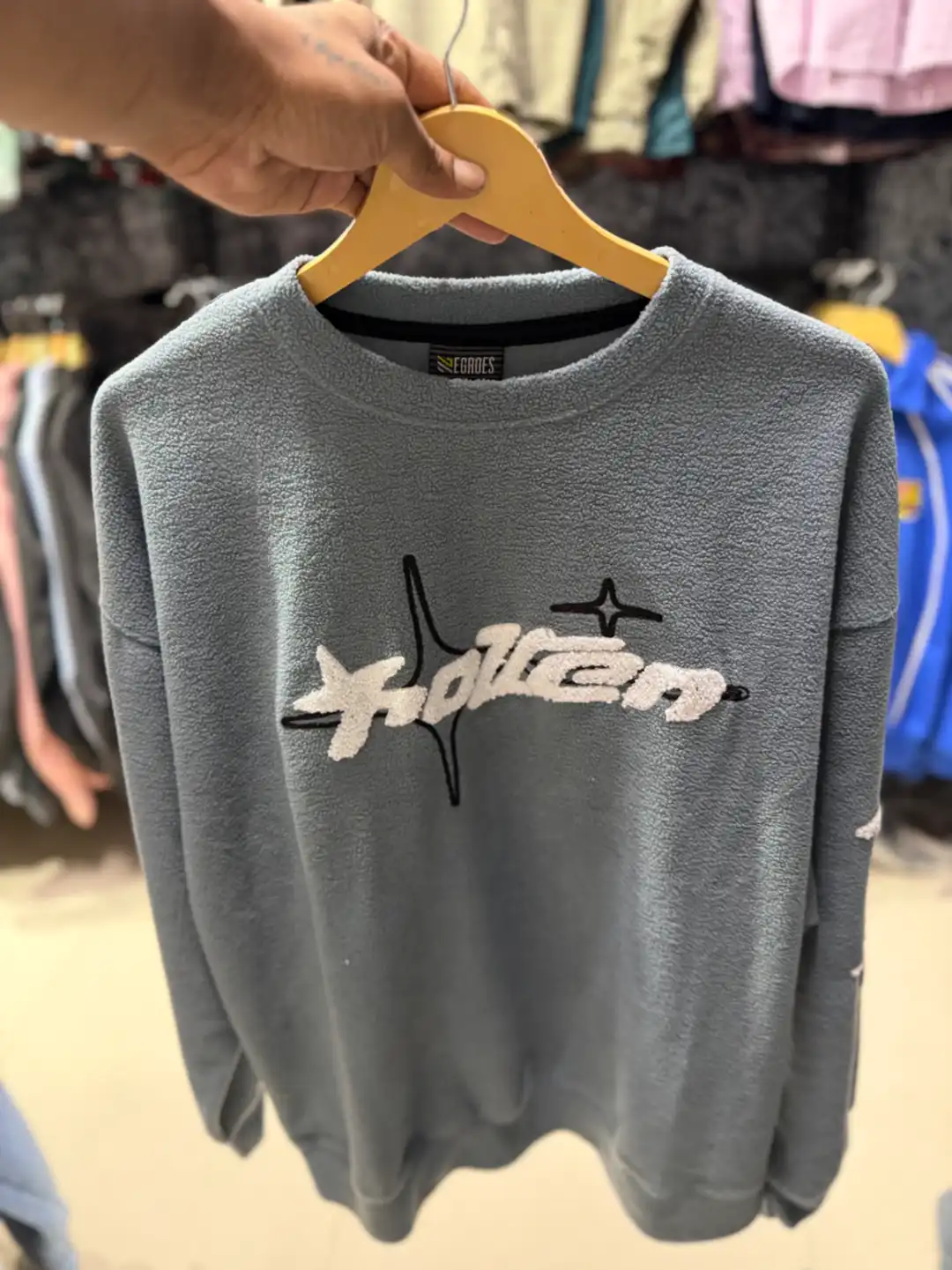 FURR T-SHIRT