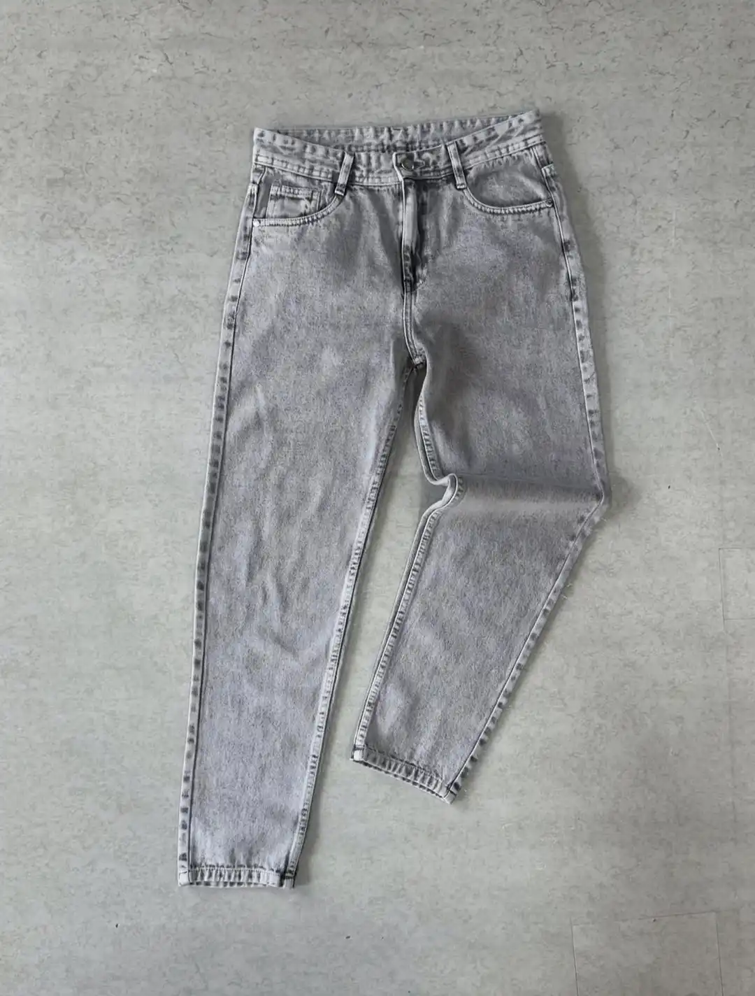 MOM FIT JEANS