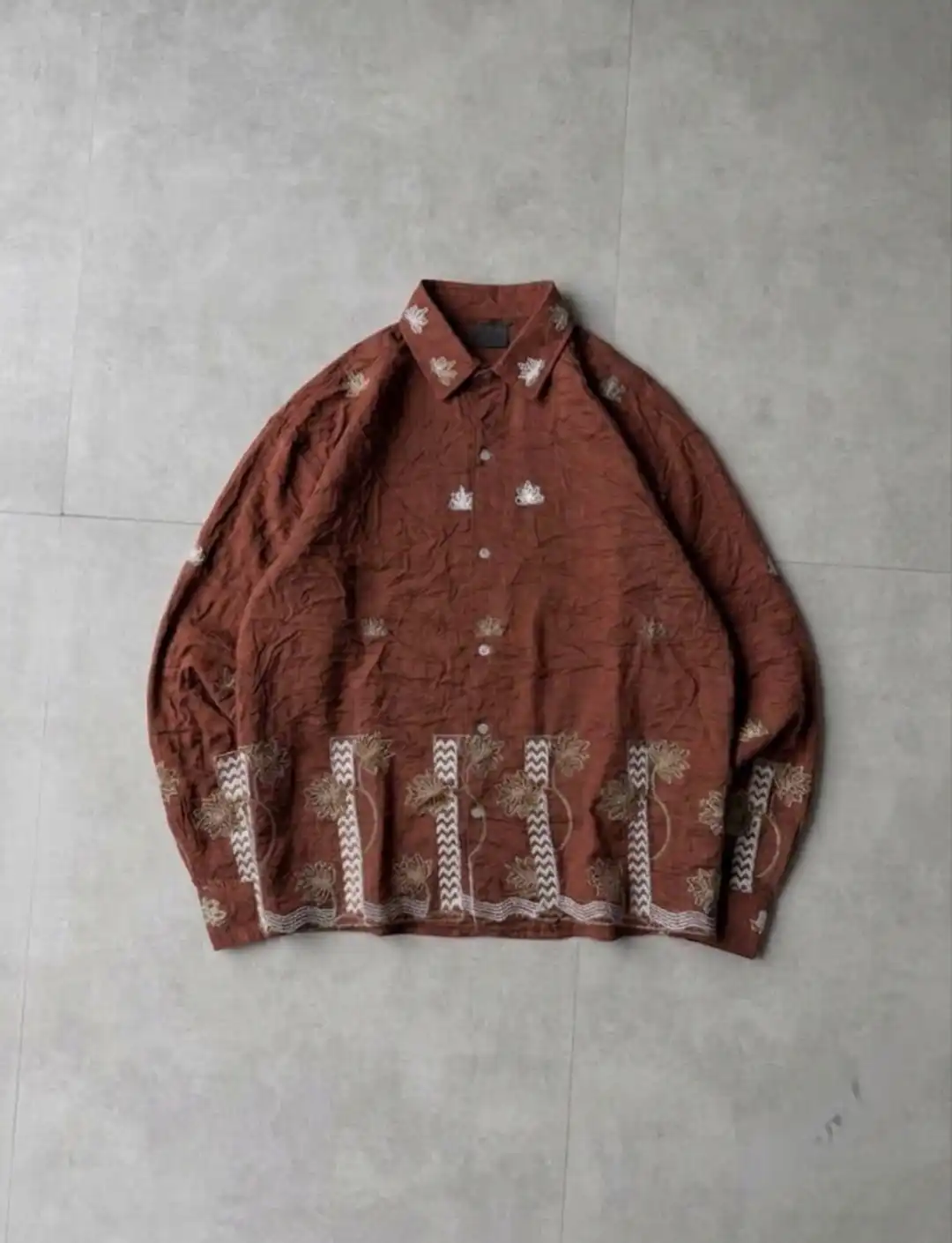 BOTTOM PRINTED SHIRT