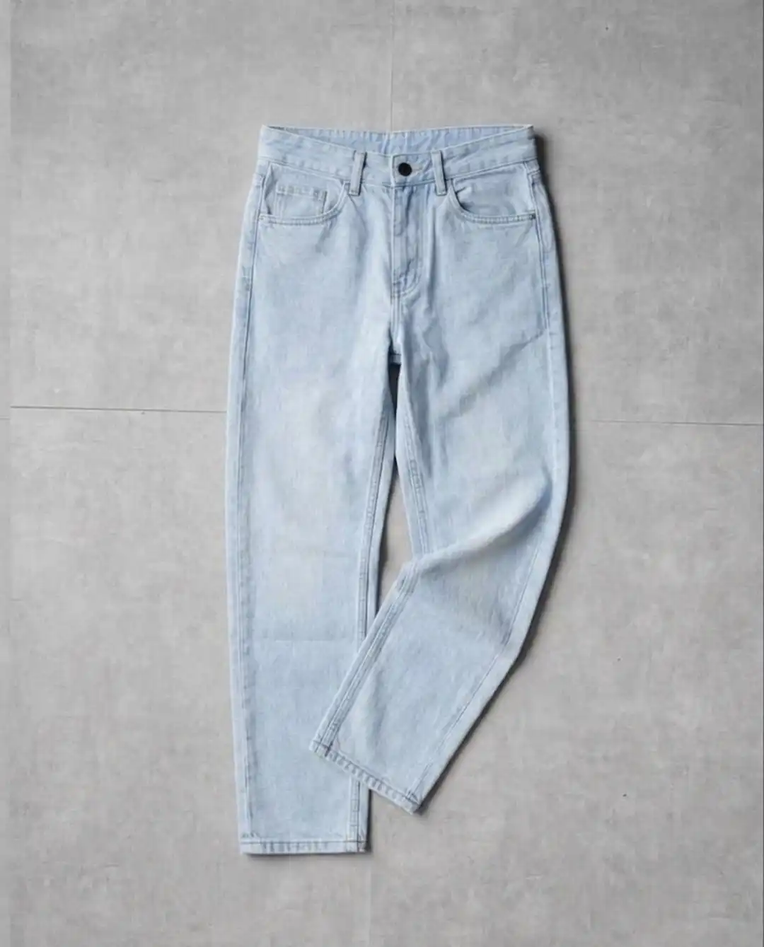 MOM FIT JEANS