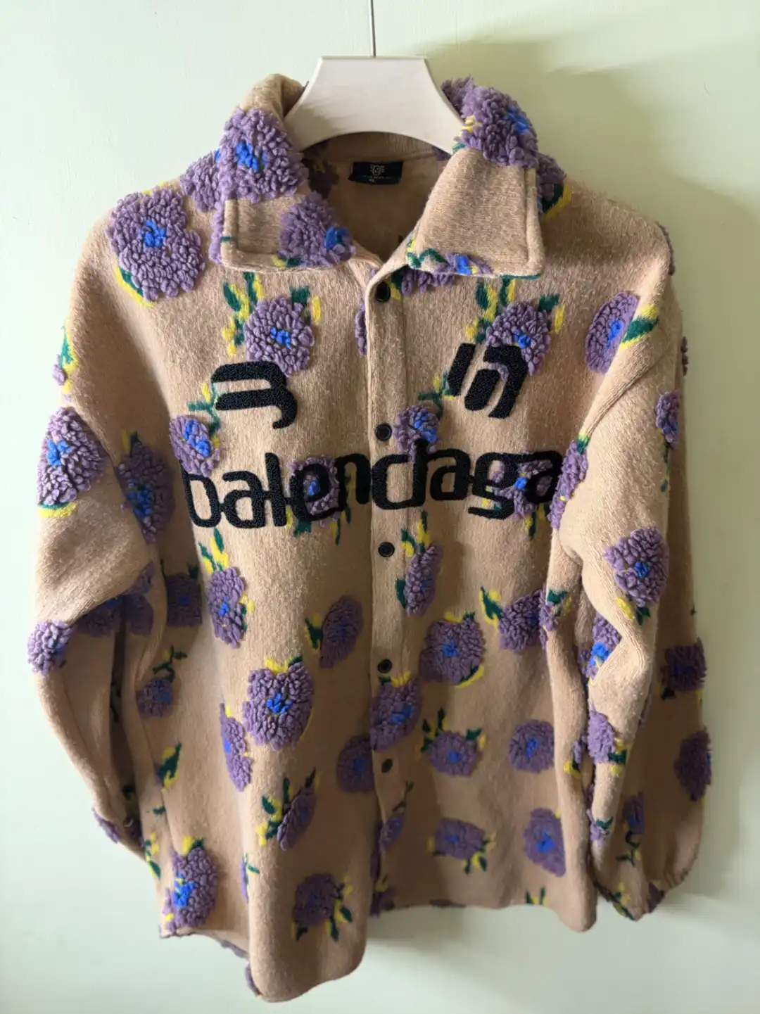 Baggy shirt